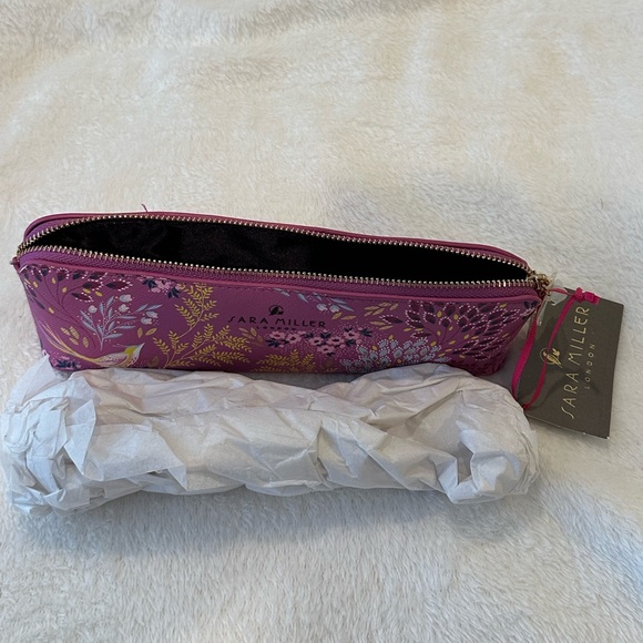 Sara Miller Makeup Floral Makeup Bag - Picture 3 of 6